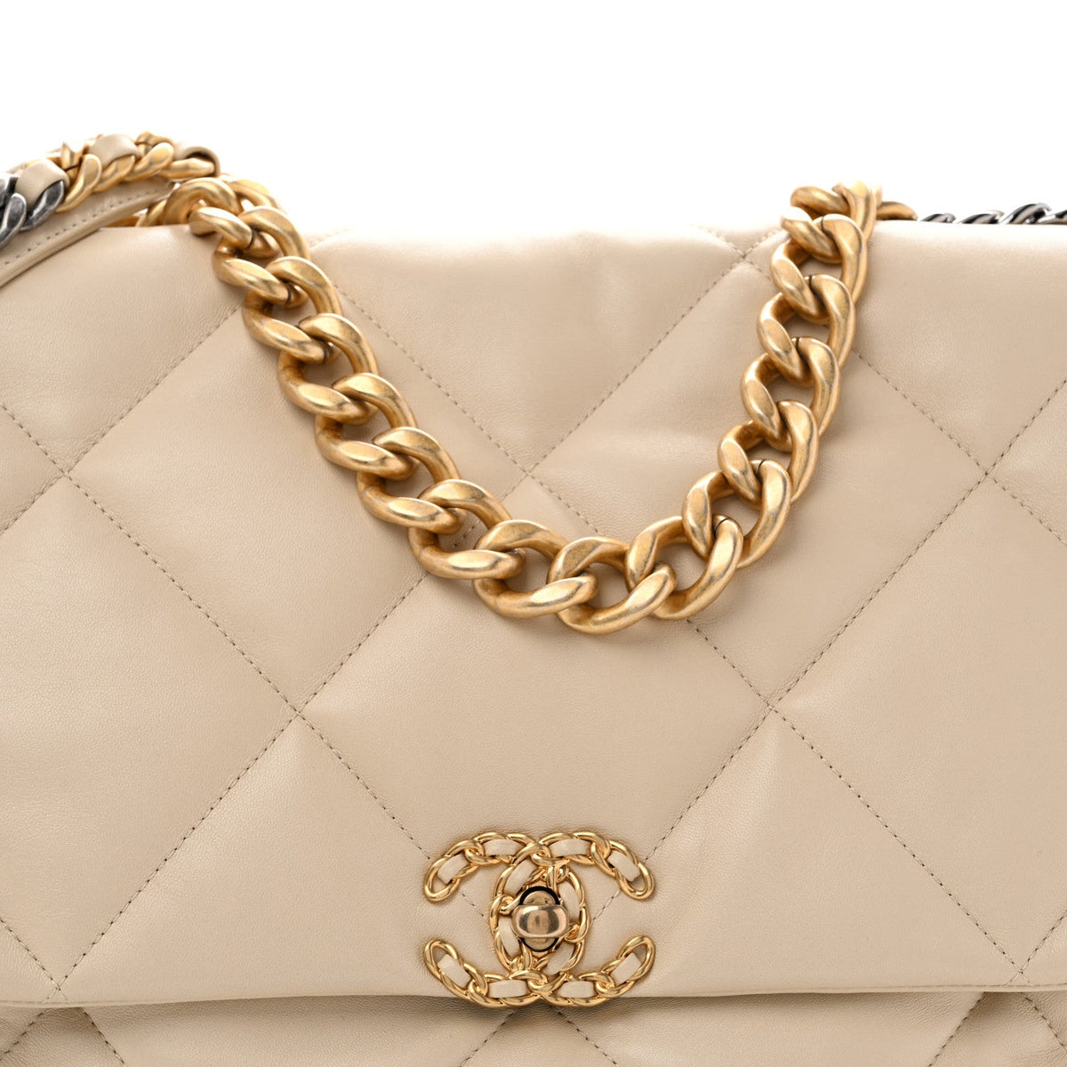 Lambskin Quilted Maxi Chanel 19 Flap Beige