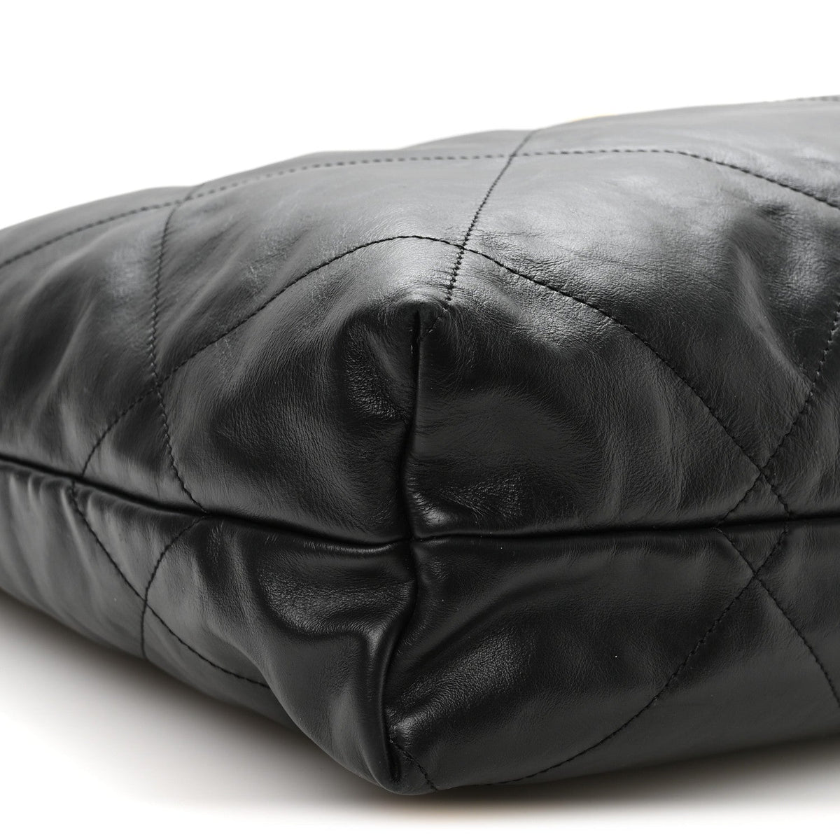 Calfskin Quilted Large Chanel 22 Black White