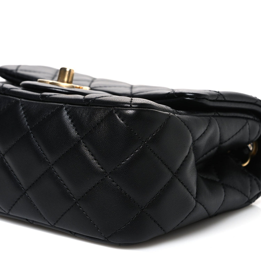 Lambskin Quilted Mini Pearl Crush Flap Black