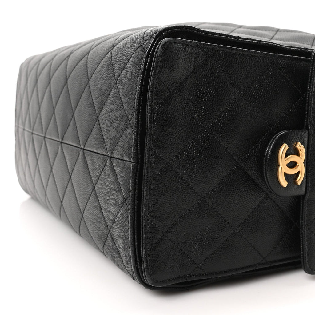 Caviar Quilted Medium Chanel 25 Handbag Black