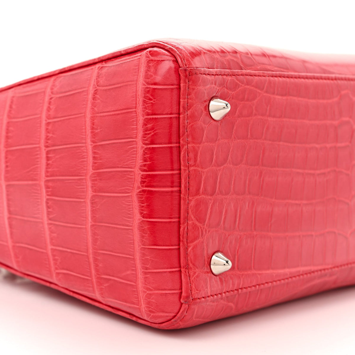 Alligator Medium Lady Dior Red
