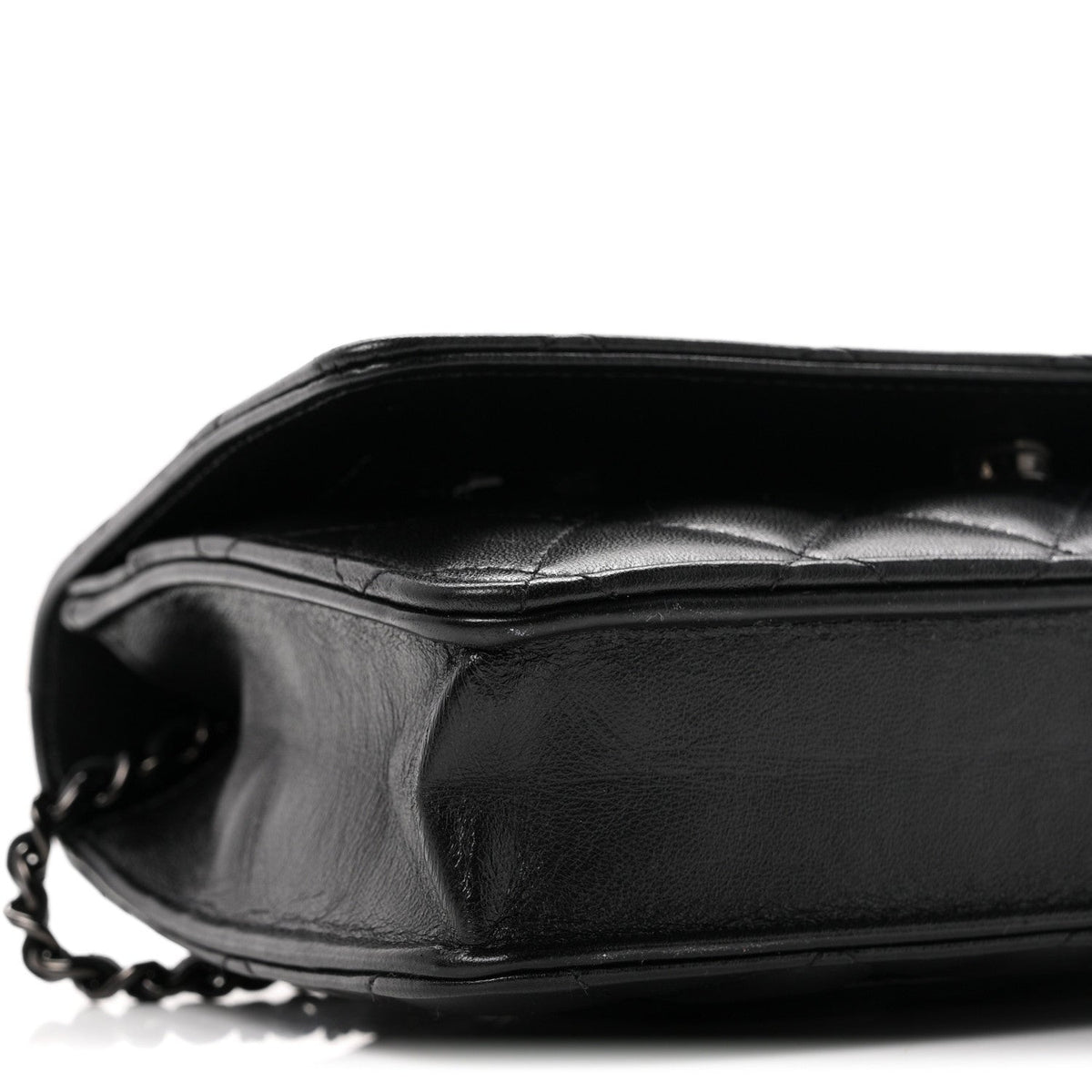 Lambskin Quilted Wallet On Chain WOC So Black