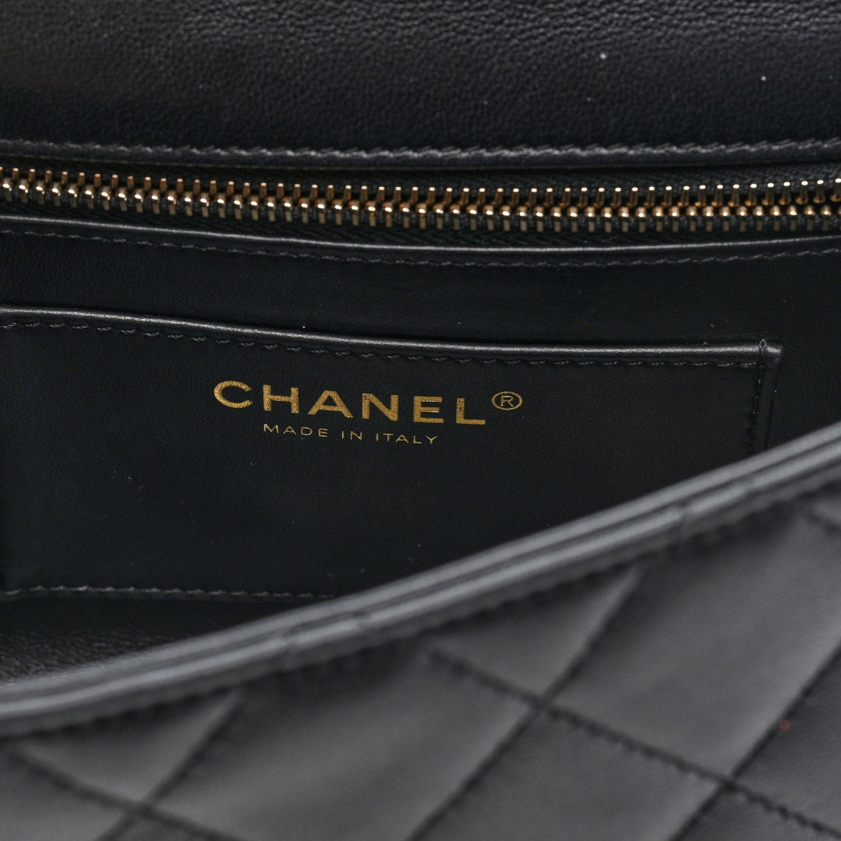 Lambskin Quilted Pearl Handle Flap Black
