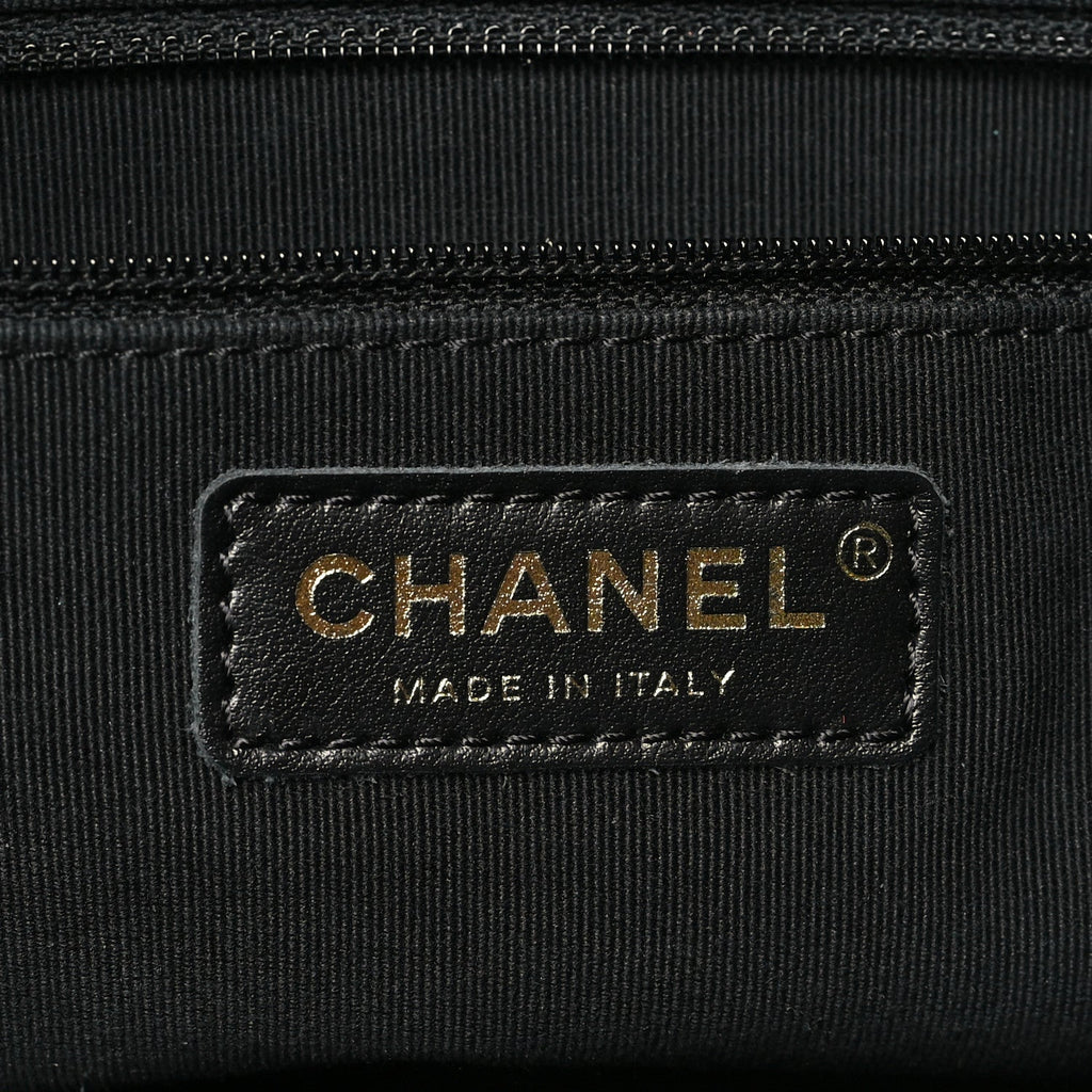 Calfskin Quilted Chain Lines Shopping Tote Black