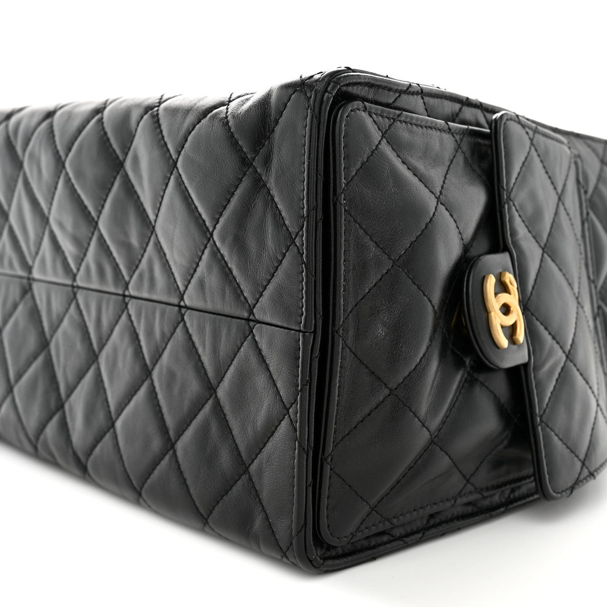 Shiny Crumpled Calfskin Quilted Medium Chanel 25 Handbag Black