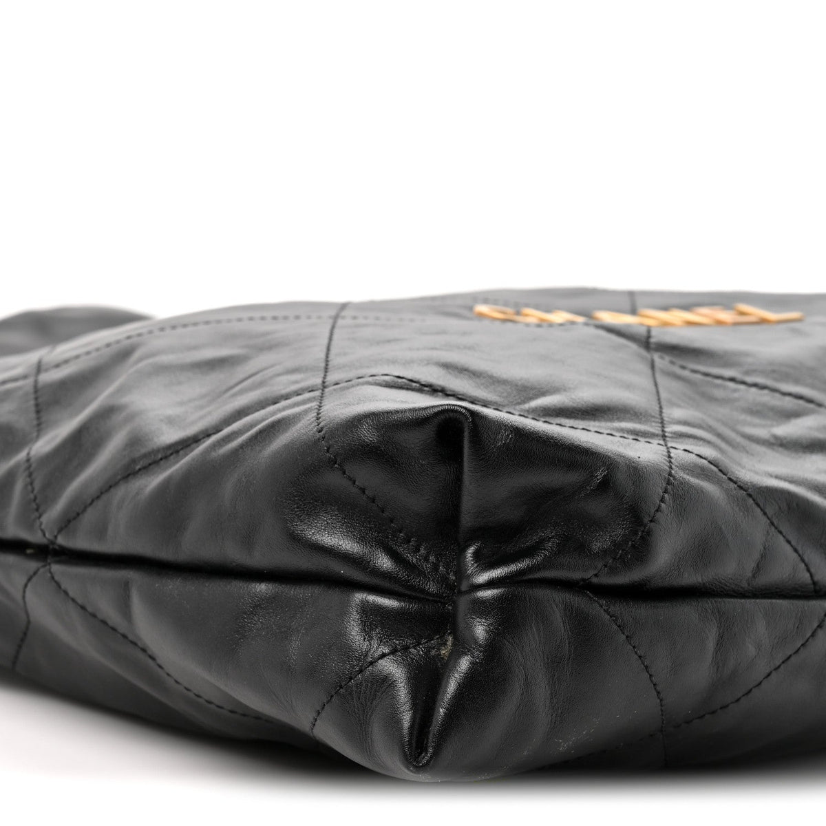 Shiny Calfskin Quilted Chanel 22 Black