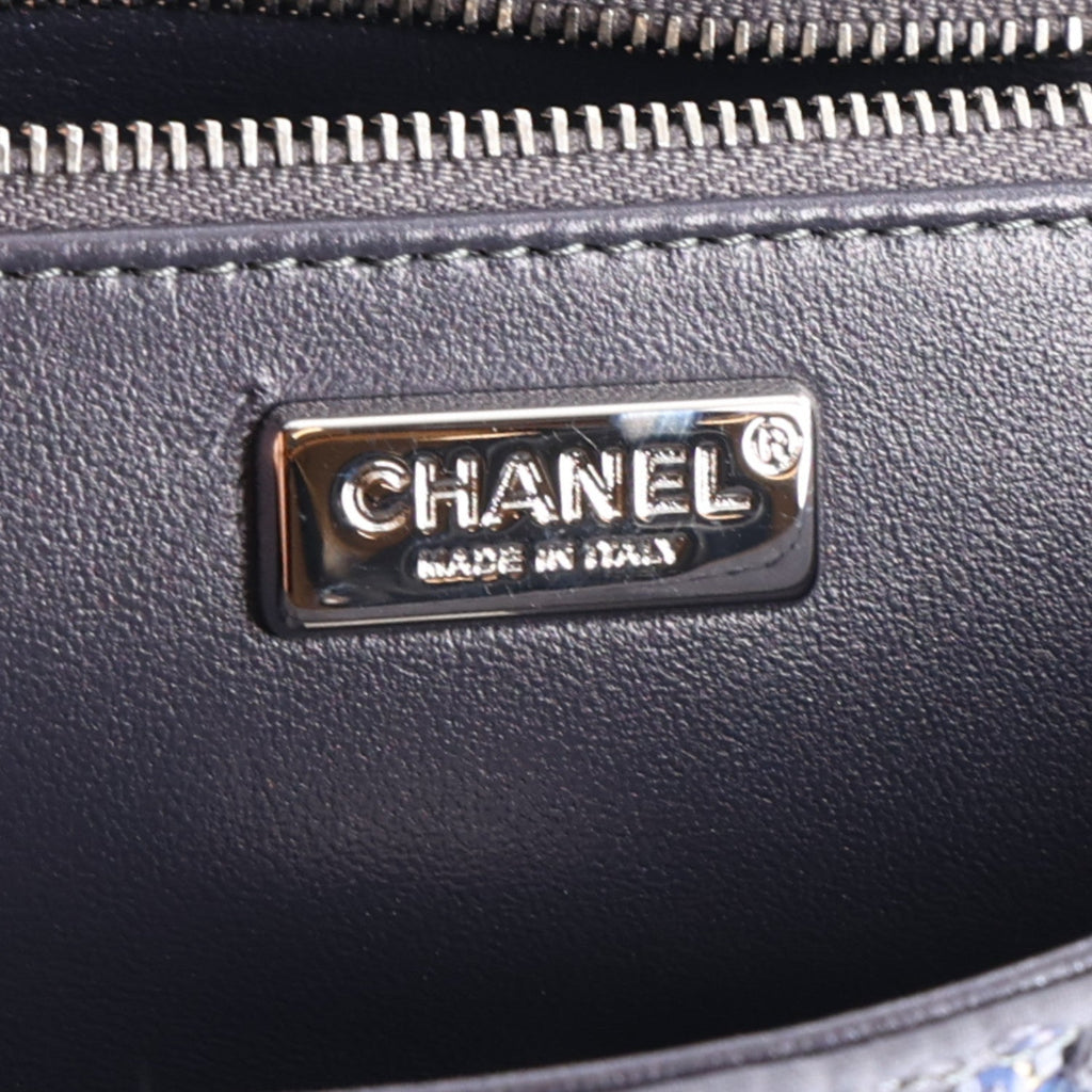 Sequin Logo CC Medium Flap Blue Multicolor