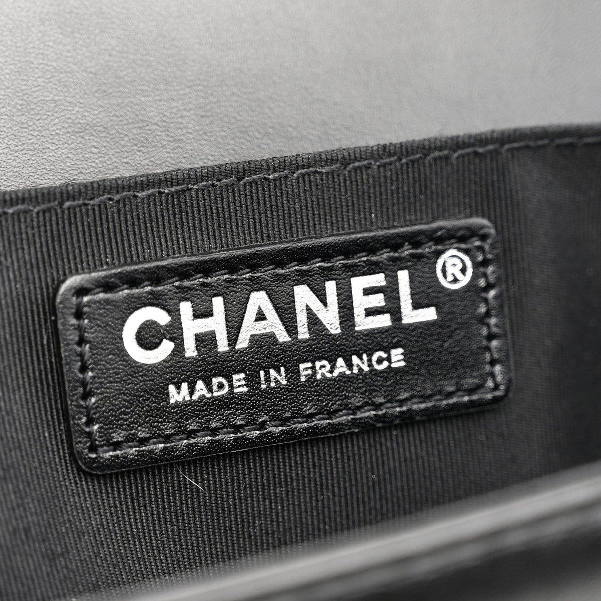 Glazed Calfskin Quilted Medium Chain Around Boy Flap Black