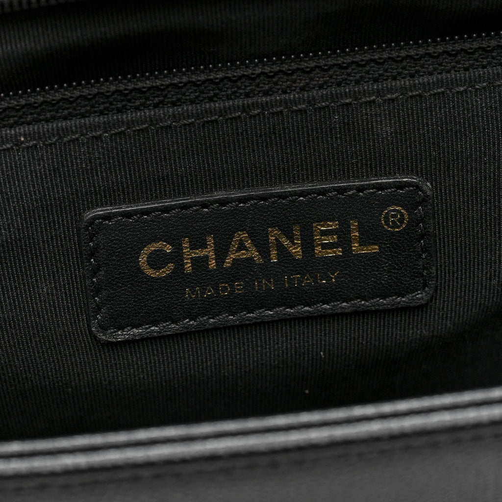 Caviar Quilted Large Boy Flap Black