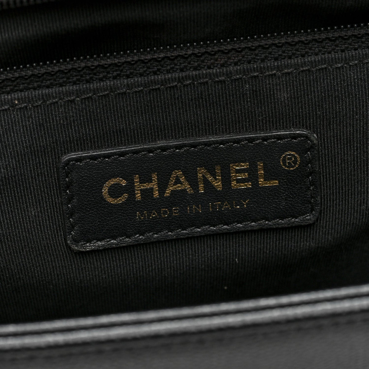 Caviar Quilted Large Boy Flap Black