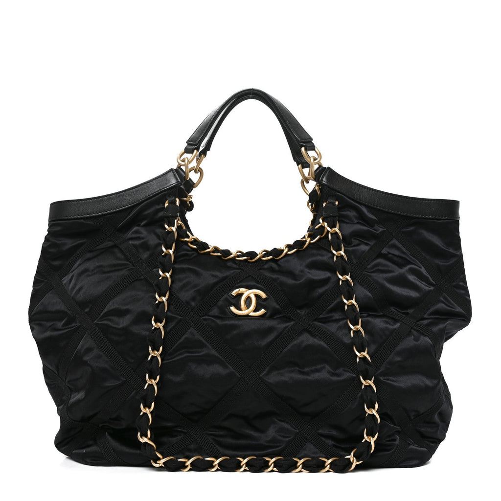 Nylon Grosgrain Quilted Lifestyle Shopping Tote Black