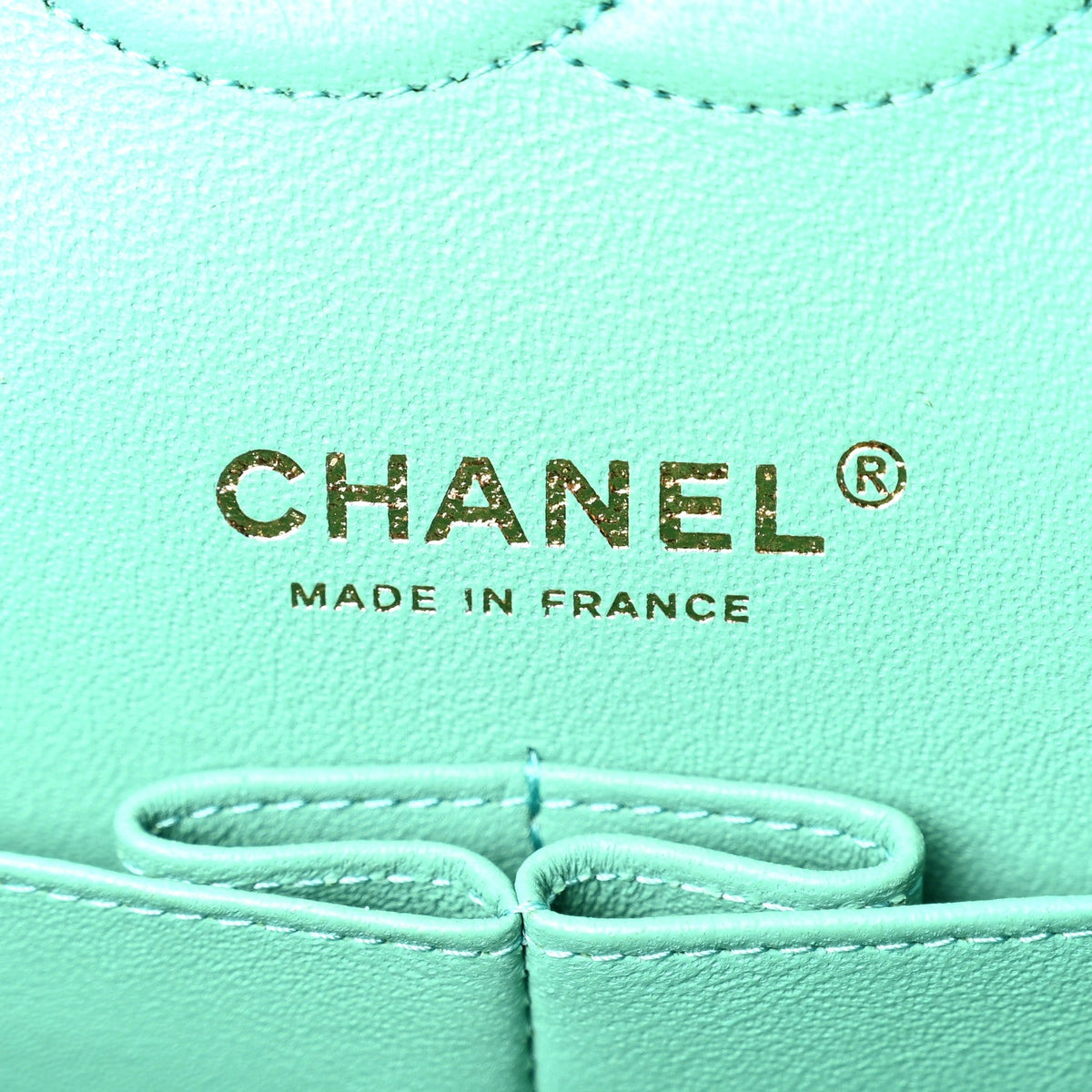 Caviar Flat Chevron Quilted Medium Double Flap Green