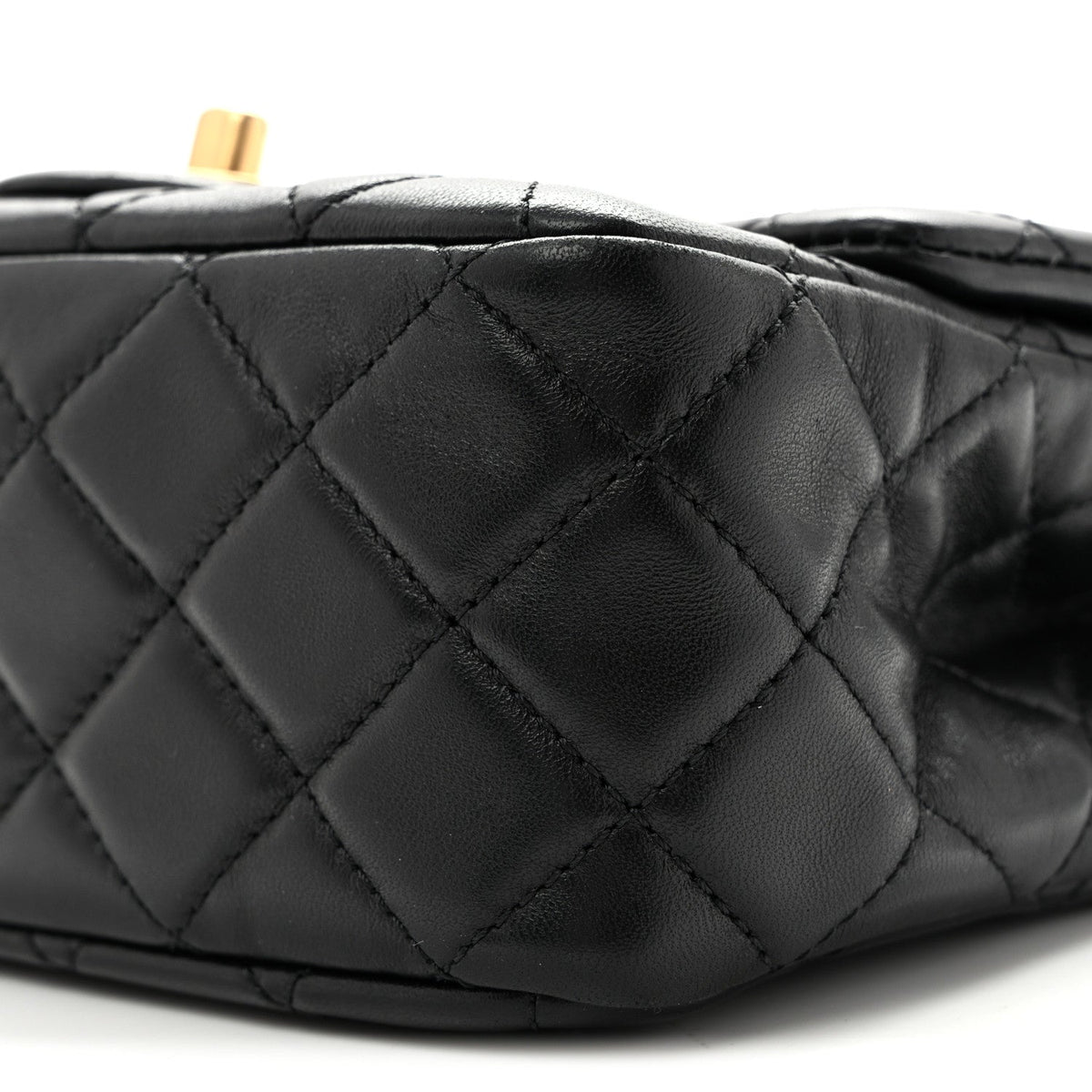 Lambskin Quilted Mini Pearl Crush Flap Black