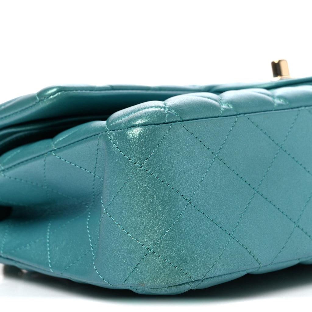 Iridescent Lambskin Quilted Medium Double Flap Green