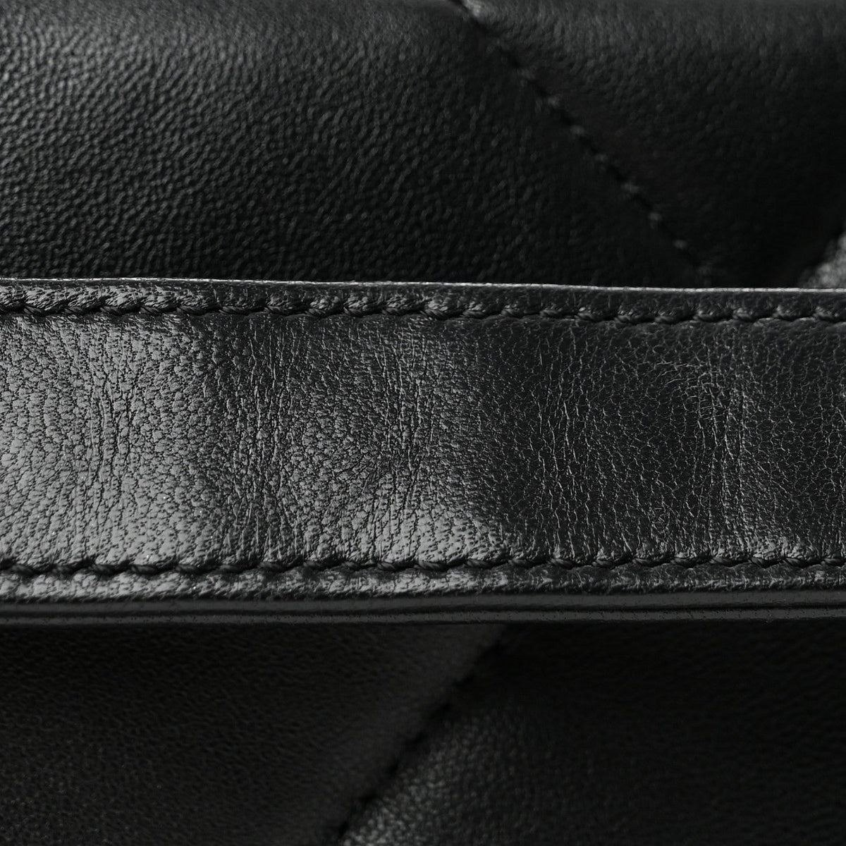 Lambskin Quilted Medium Chanel 19 Flap Black