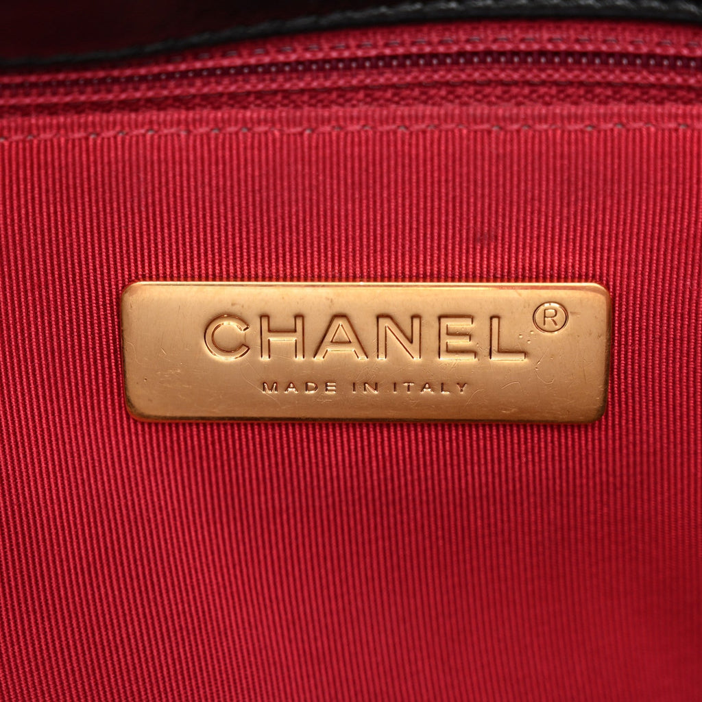 Goatskin Quilted Medium Chanel 19 Flap Black