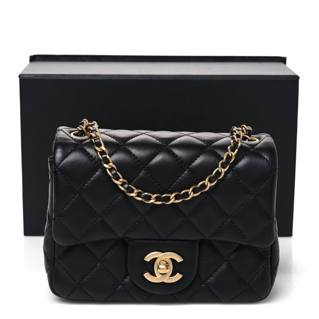 Lambskin Quilted Mini Pearl Crush Flap Black