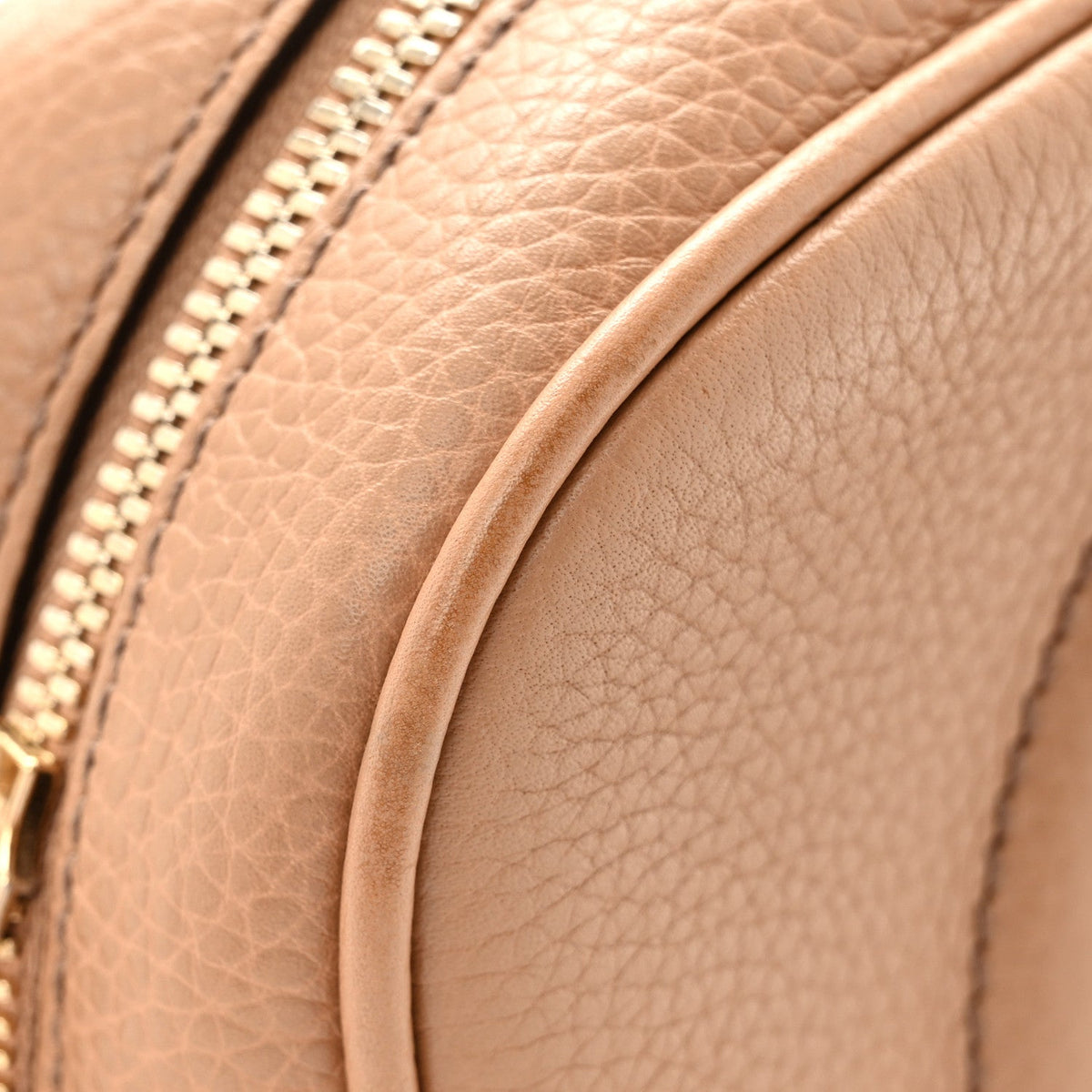 Pebbled Calfskin Small Soho Disco Bag Camelia