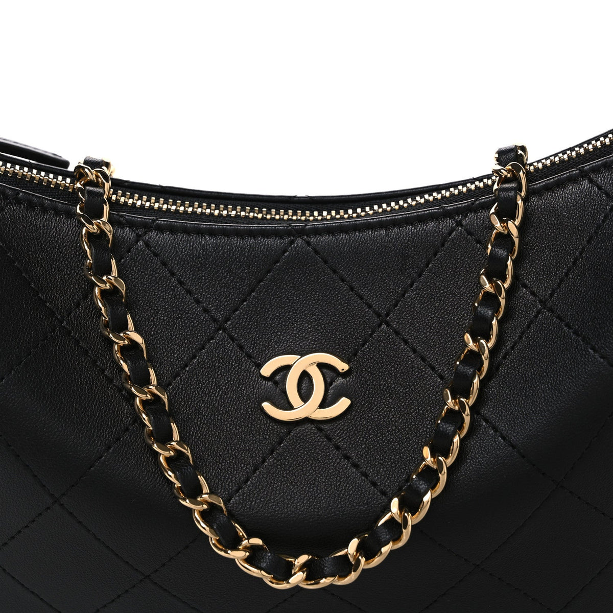 Lambskin Quilted Hobo Clutch With Chain Black