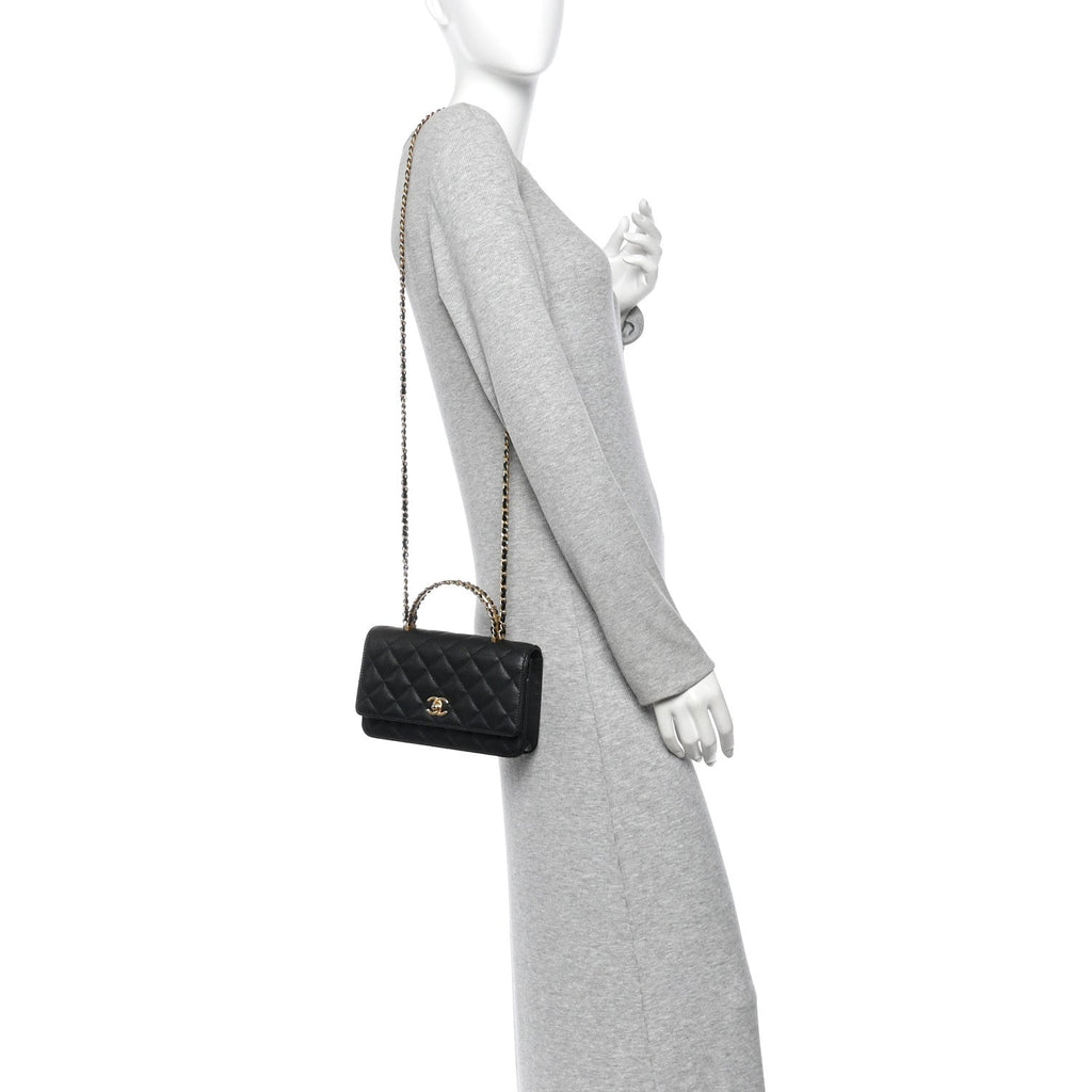 Shiny Caviar Quilted Pick Me Up Wallet On Chain WOC Black