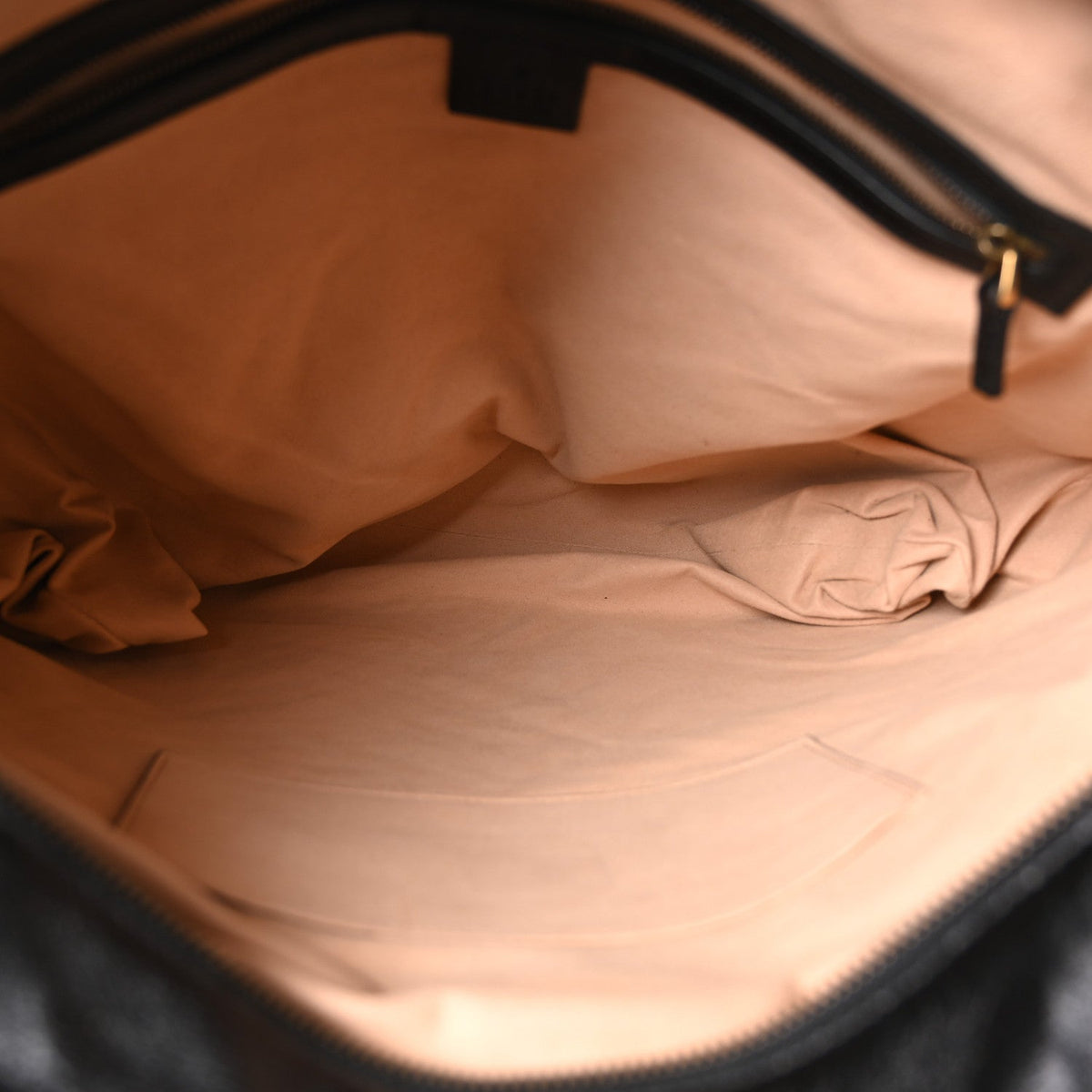 Azalea Calfskin Matelasse Large GG Marmont Slim Tote Black