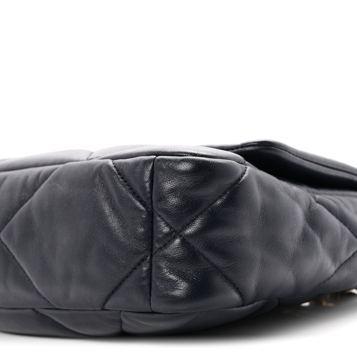 Lambskin Quilted Medium Chanel 19 Flap Navy Blue