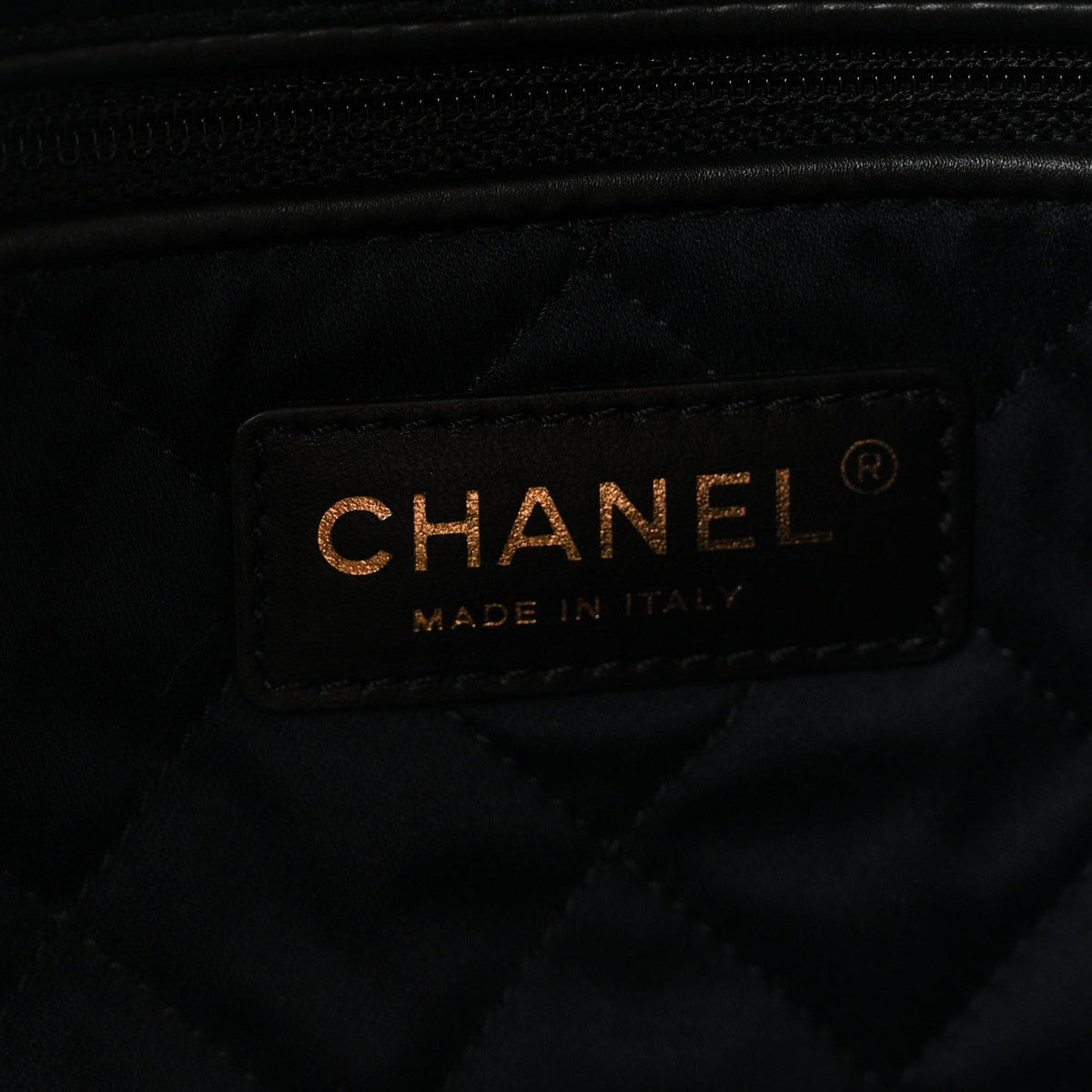 Metallic Calfskin Quilted Chanel 22 Ruthenium