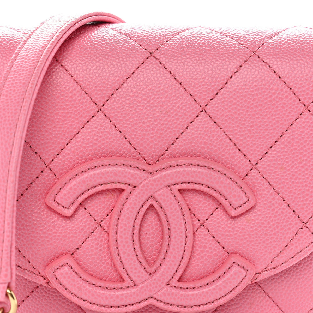 Caviar Quilted Mini Messenger Flap Light Pink