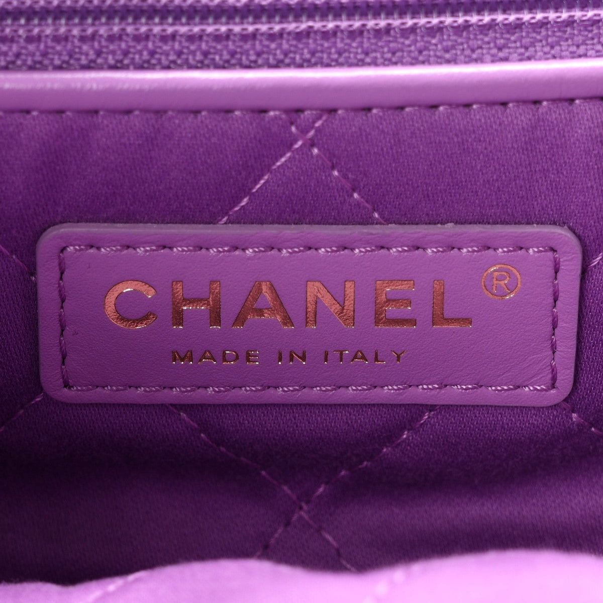 Shiny Calfskin Quilted Chanel 22 Purple