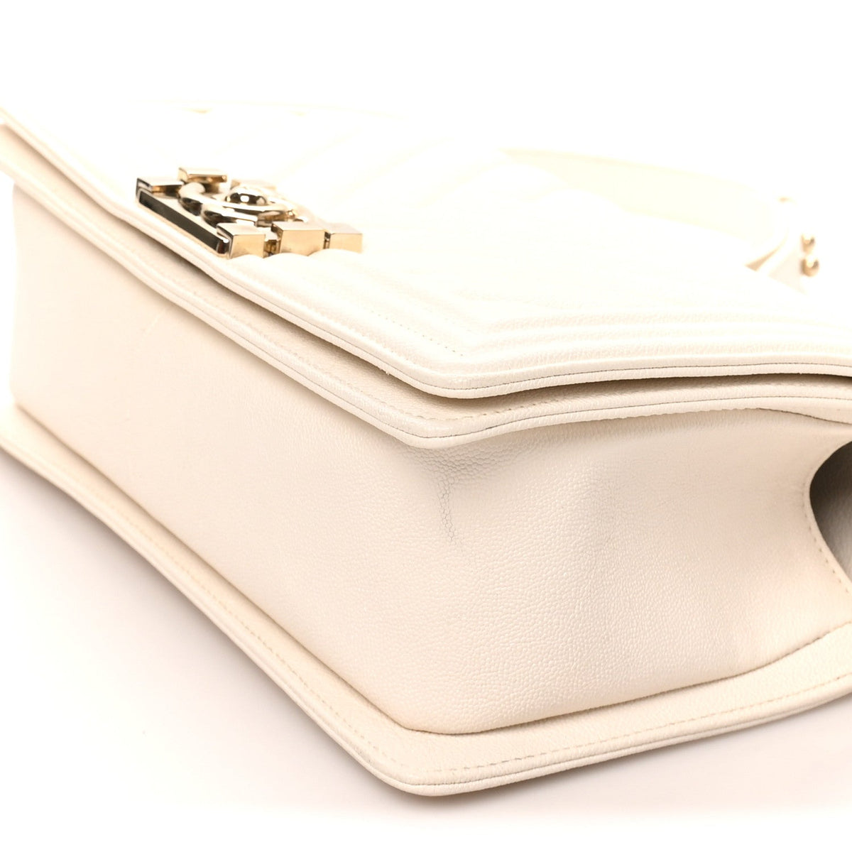 Caviar Chevron Quilted Medium Boy Flap White
