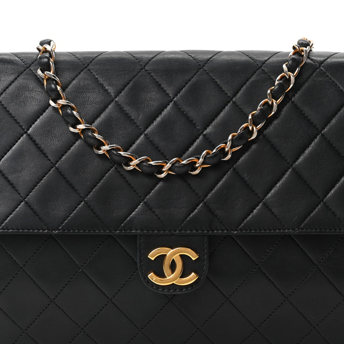 Lambskin Quilted Medium Single Flap Black