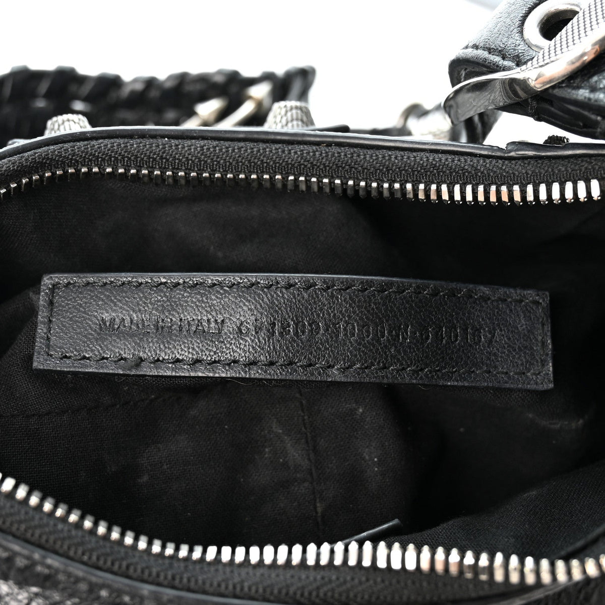 Agneau Arena Pierced Le Cagole Shoulder Bag XS Black
