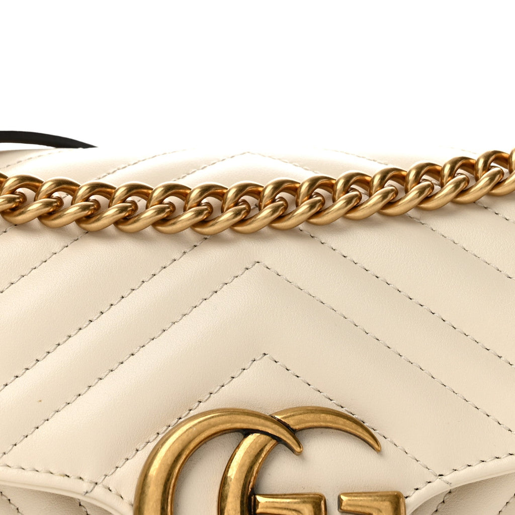 Calfskin Matelasse Small GG Marmont Shoulder Bag White
