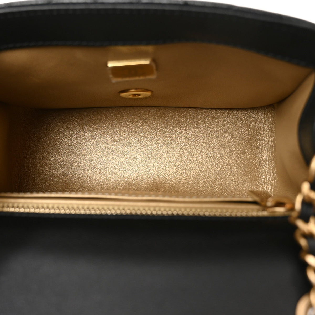 Lambskin Quilted Mini Pearl Crush Flap Black