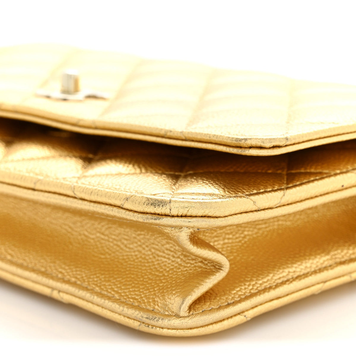 Metallic Caviar Quilted CC Turnlock Wallet On Chain WOC Gold