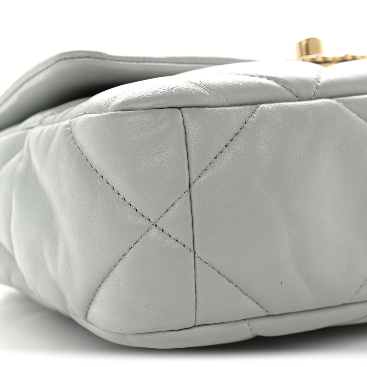 Lambskin Quilted Medium Chanel 19 Flap Grey
