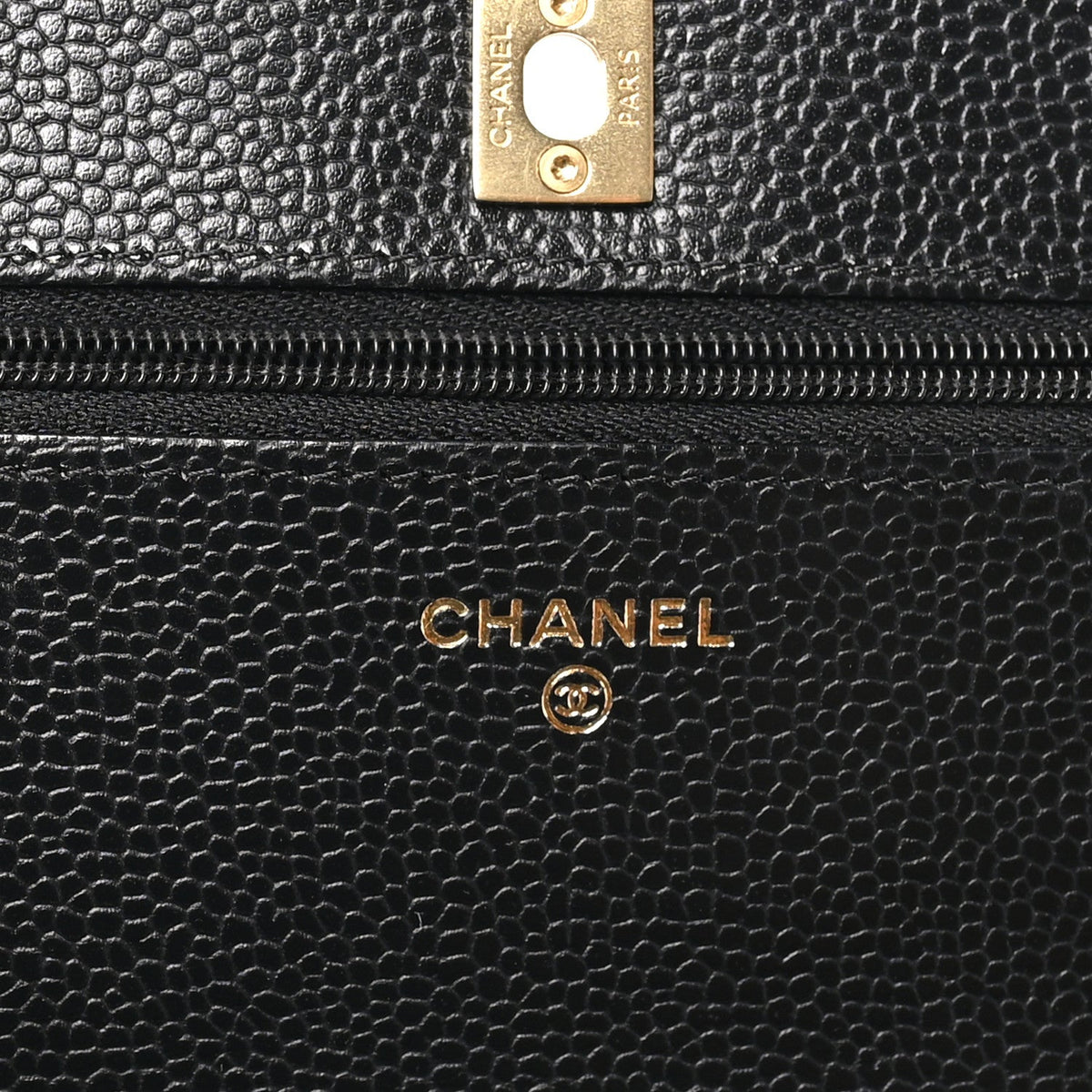 Caviar Quilted CC Turnlock Wallet On Chain WOC Black