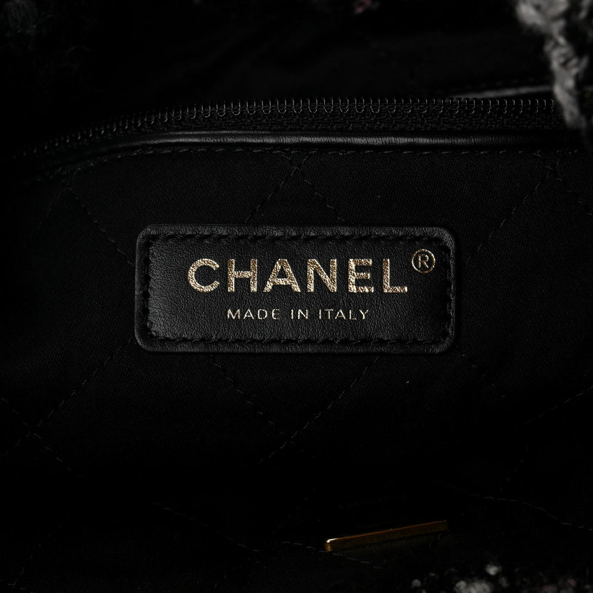 Wool Tweed Quilted Chanel 22 Black Grey Pink