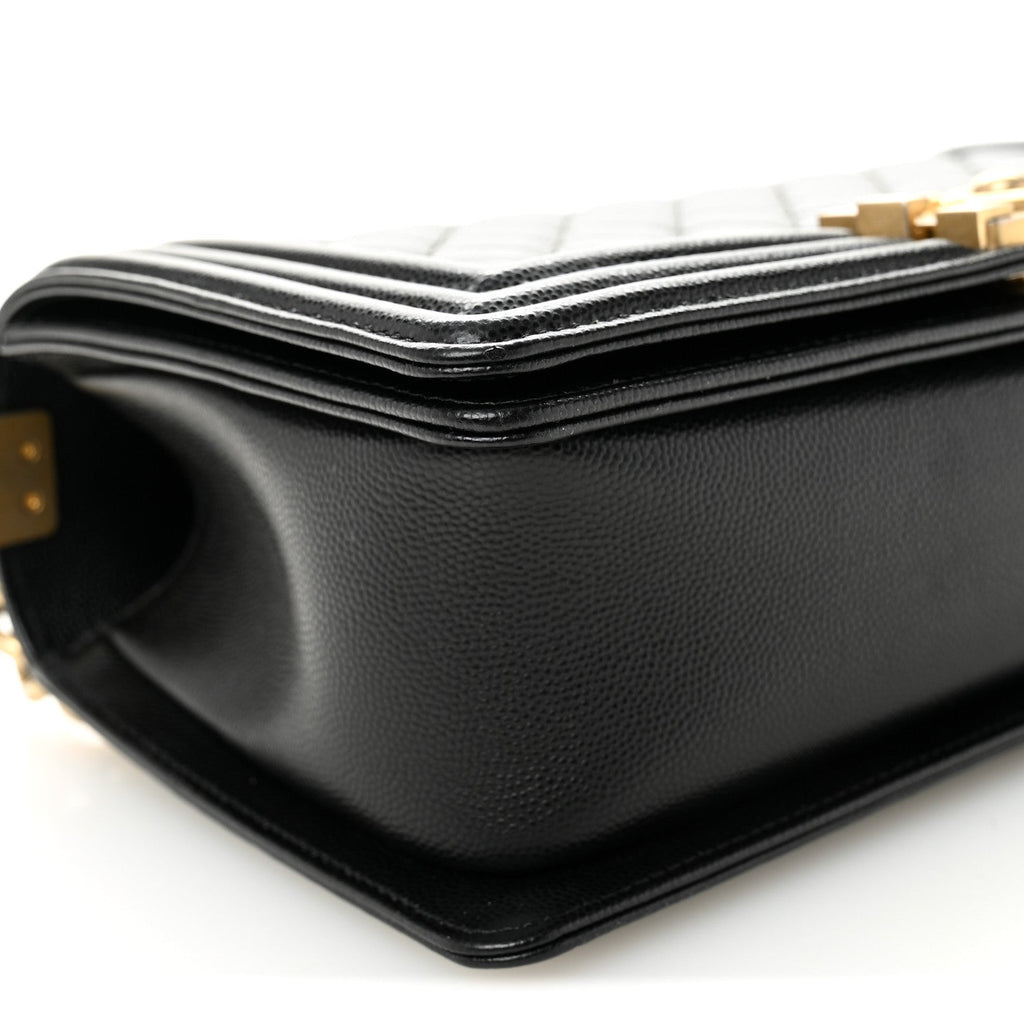 Caviar Quilted Medium Boy Flap Black