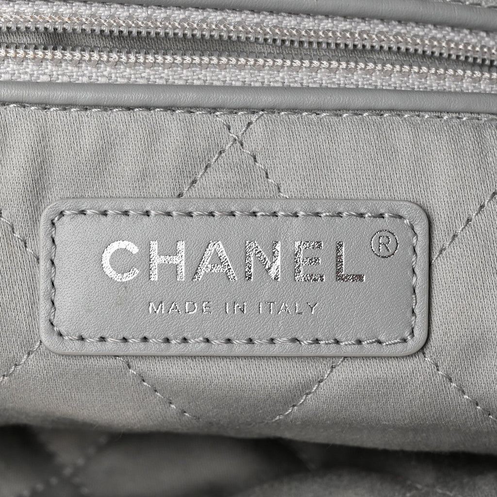 Metallic Calfskin Quilted Chanel 22 Silver
