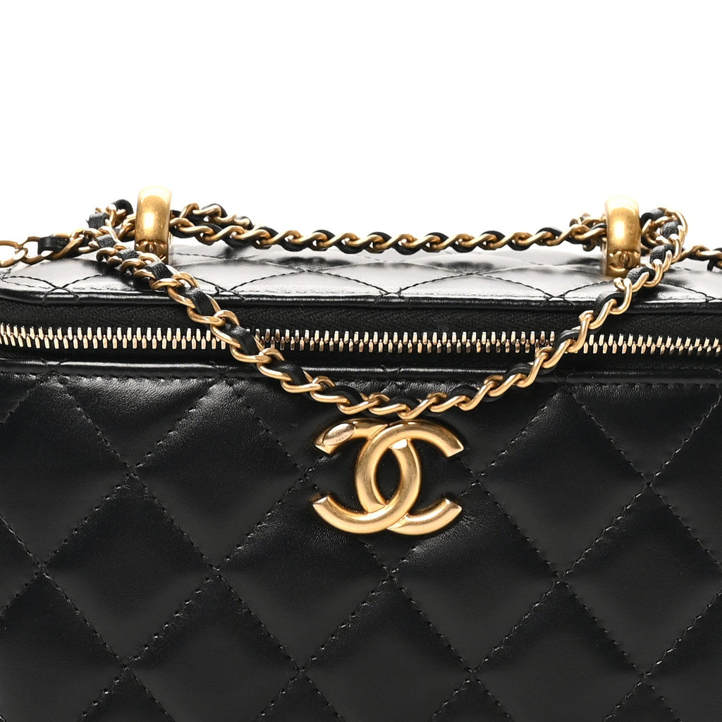 Calfskin Quilted Perfect Fit Vanity Case With Chain Black