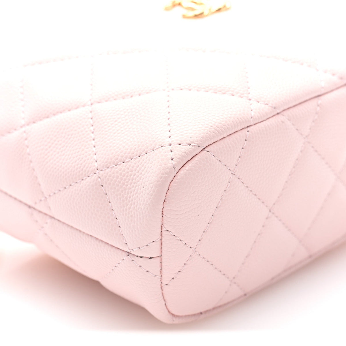 Shiny Caviar Hobo Clutch With Chain Light Pink