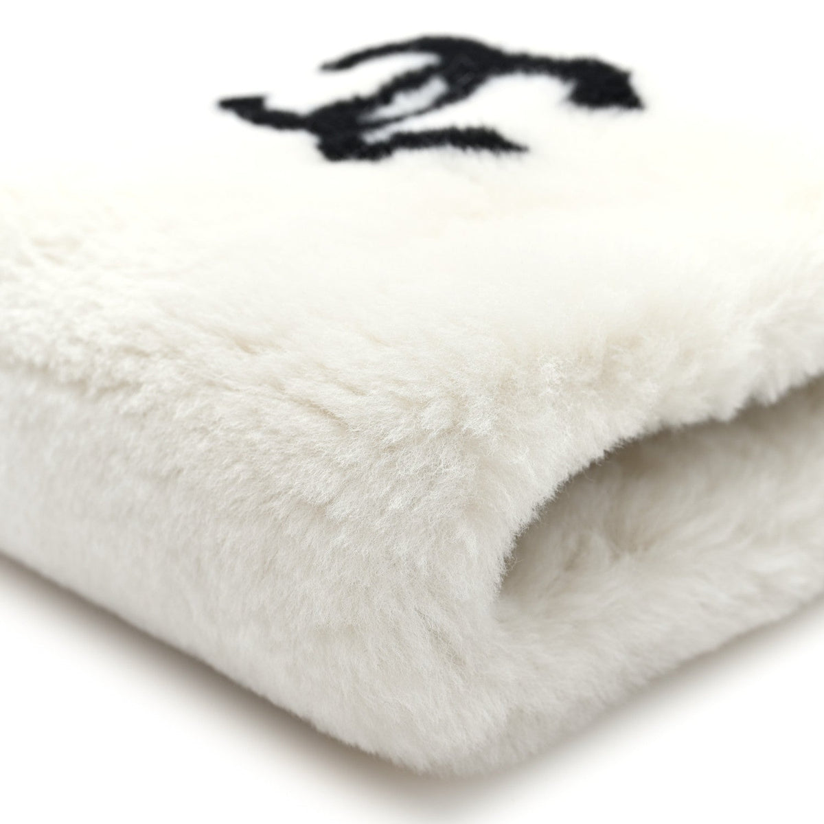 Muff Shearling Lambskin Bag Ecru Black