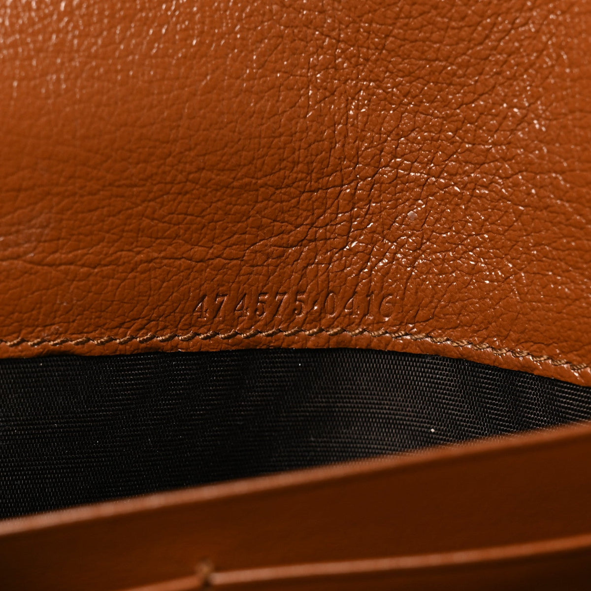 Azalea Calfskin Matelasse Diagonal GG Marmont Chain Wallet Cuir