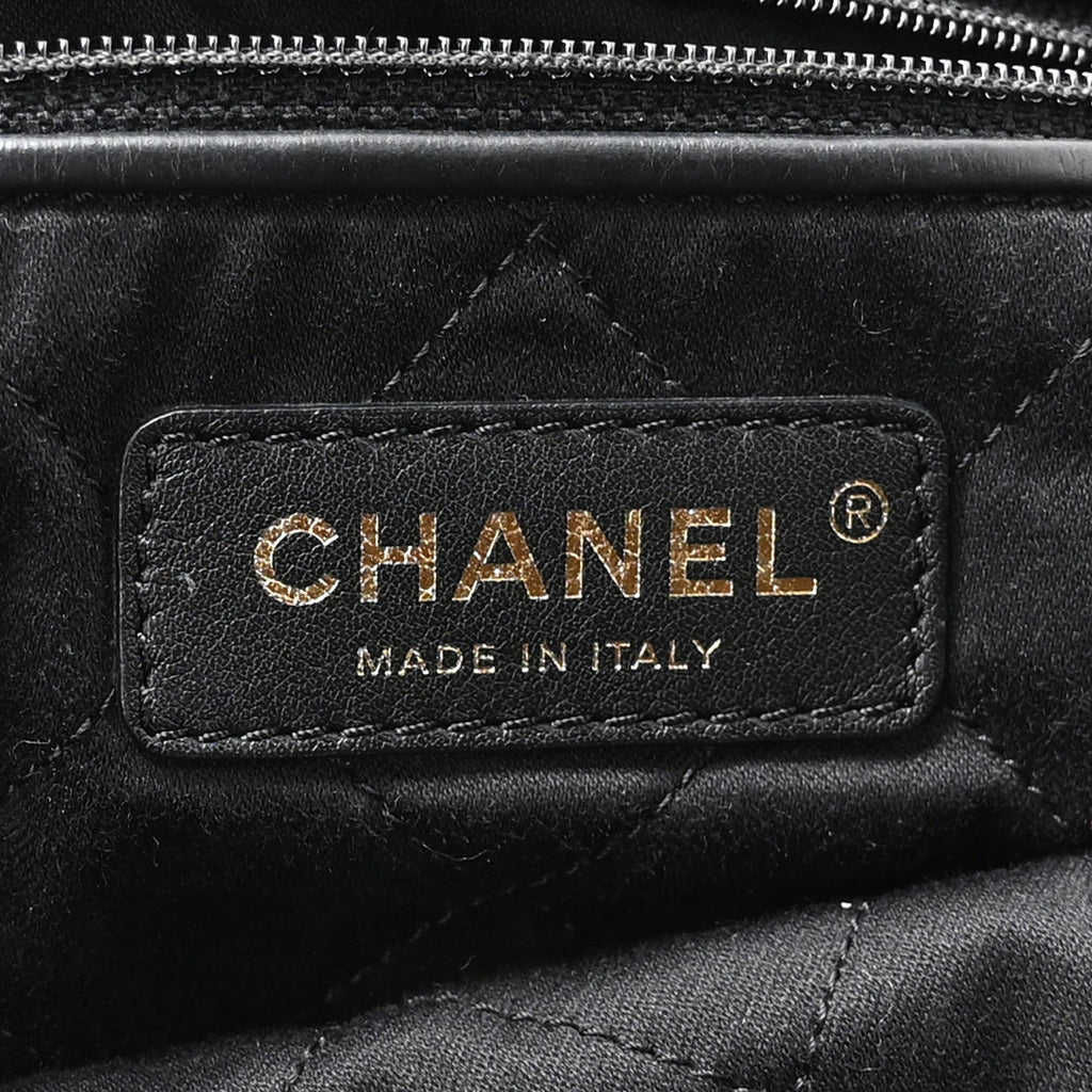 Calfskin Quilted Large Chanel 22 Black White