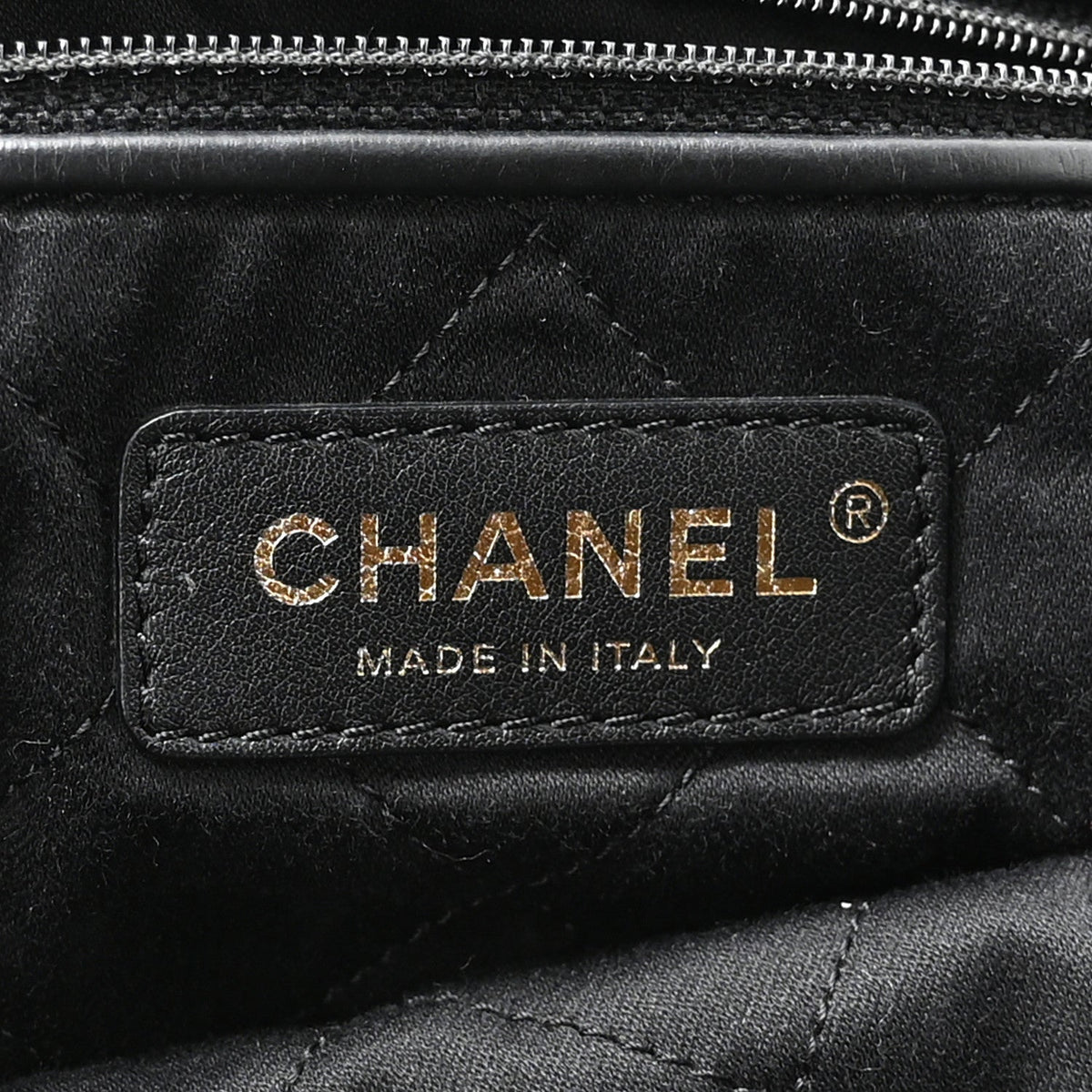 Calfskin Quilted Large Chanel 22 Black White